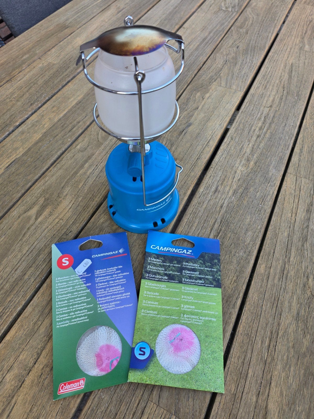 Campingaz 206L gaslamp met 5 extra gloeikousjes, Ophalen