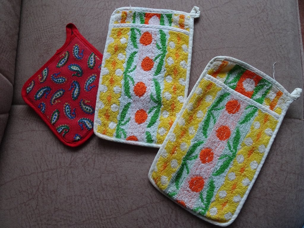Pannenlappen Vintage * 3 stuks + 2 stuks gehaakt, Ophalen, Huis en Inrichting