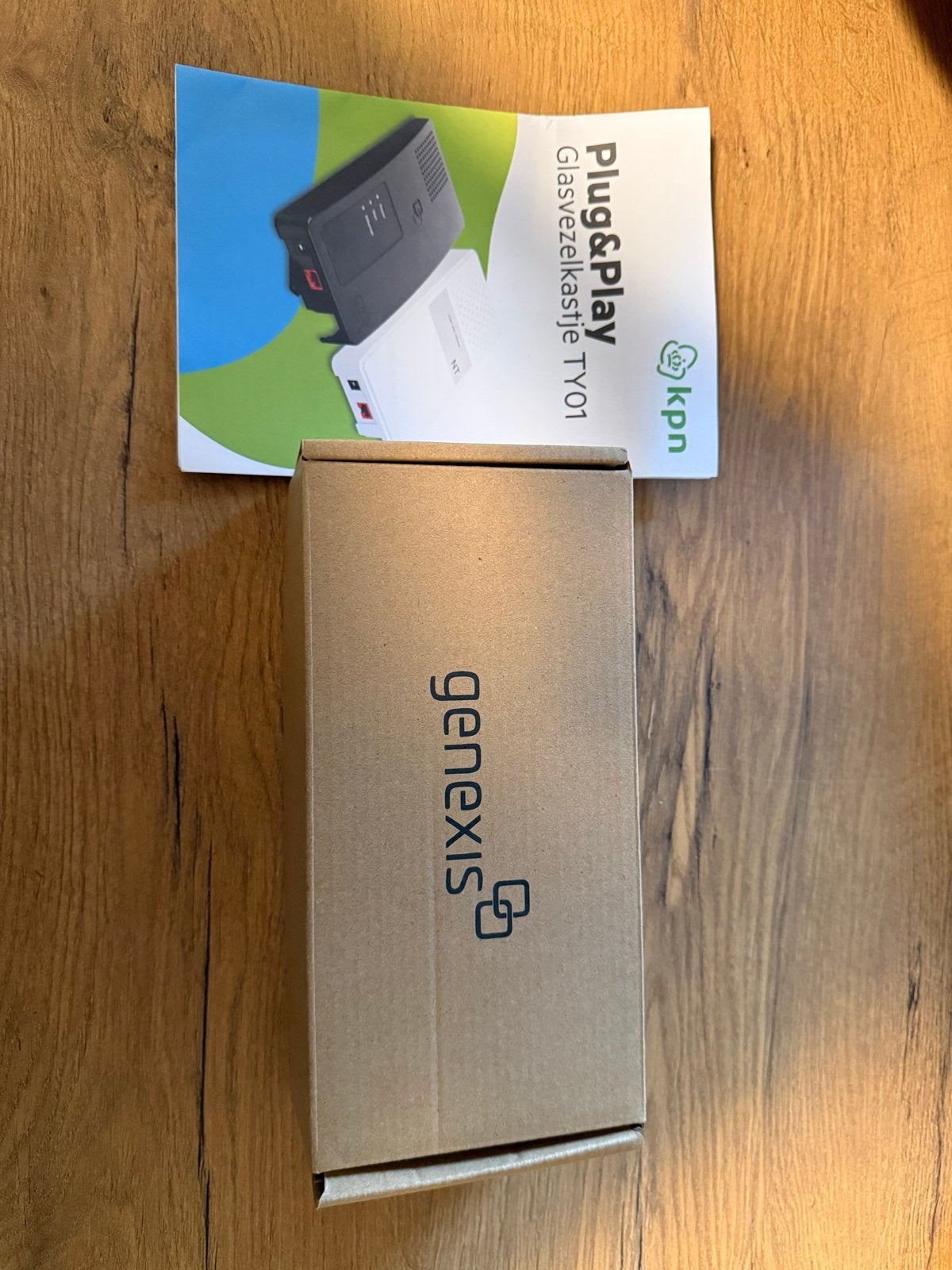 KPN Glasvezelbox Genexis TY01 - Nieuw in doos, Ophalen of Verzenden, Nieuw, Router met modem