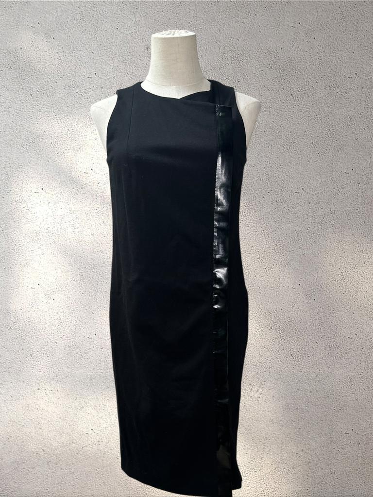 Escada Sport Black Shift Dress Sleeveless Minimalist EU 34, Zwart, Ophalen of Verzenden, Zo goed als nieuw, Maat 34 (XS) of kleiner