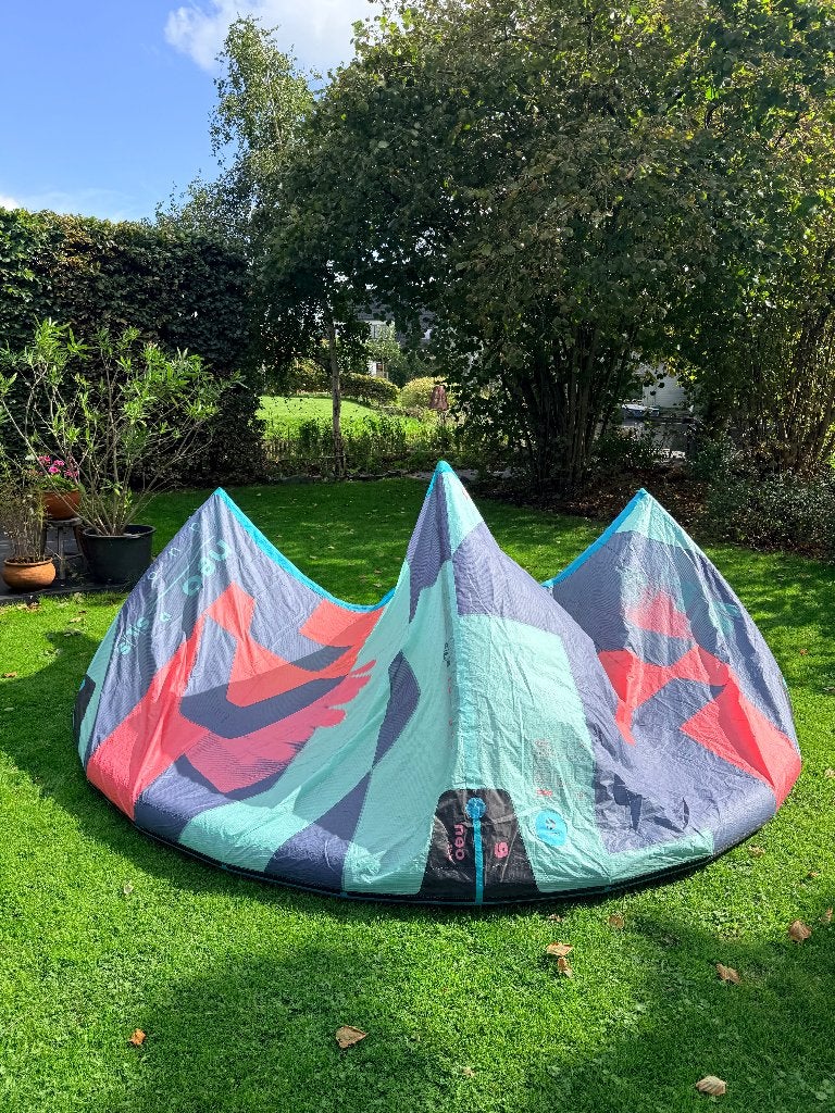Duotone Neo SLS 9 mtr, Watersport en Boten, Gebruikt, 9 m², Geen board, Ophalen of Verzenden