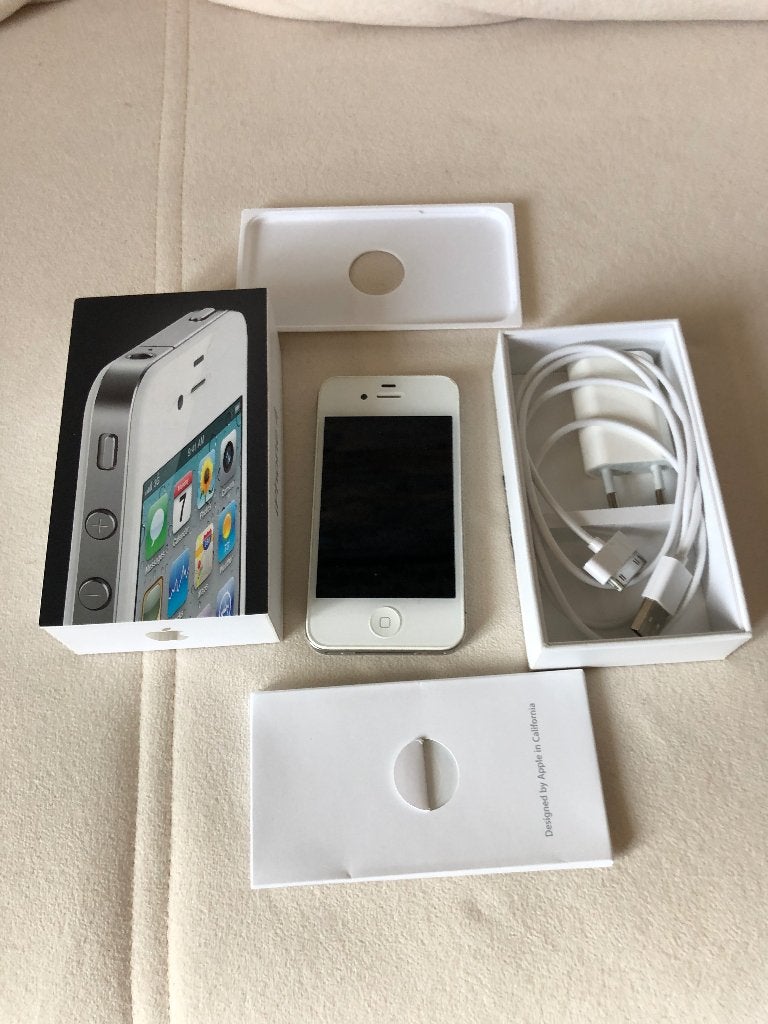 iPhone 4 8GB wit in absolute nieuwstaat met 2 minuscule sche, Telecommunicatie, Mobiele telefoons | Apple iPhone, 128 GB, Wit