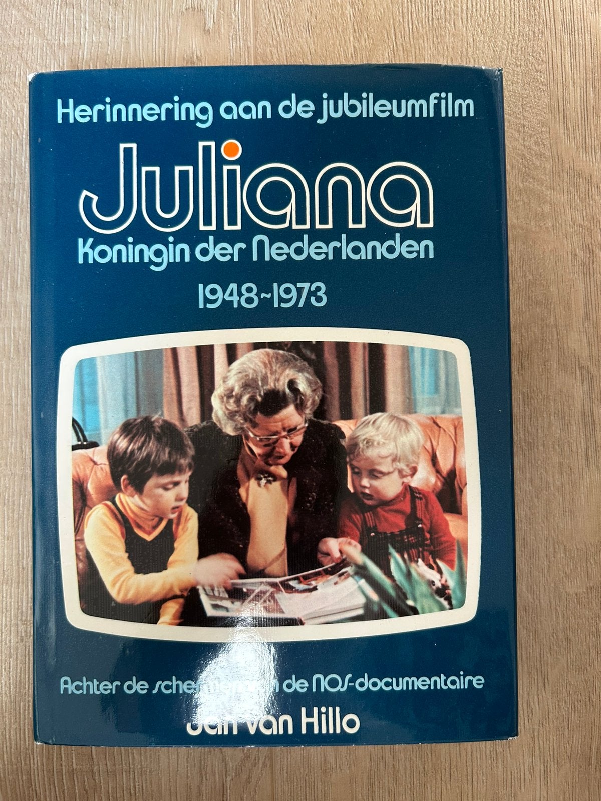 Van Juliana tot Juliana - J. Kooiman, Ophalen of Verzenden, Gebruikt, Tijdschrift of Boek