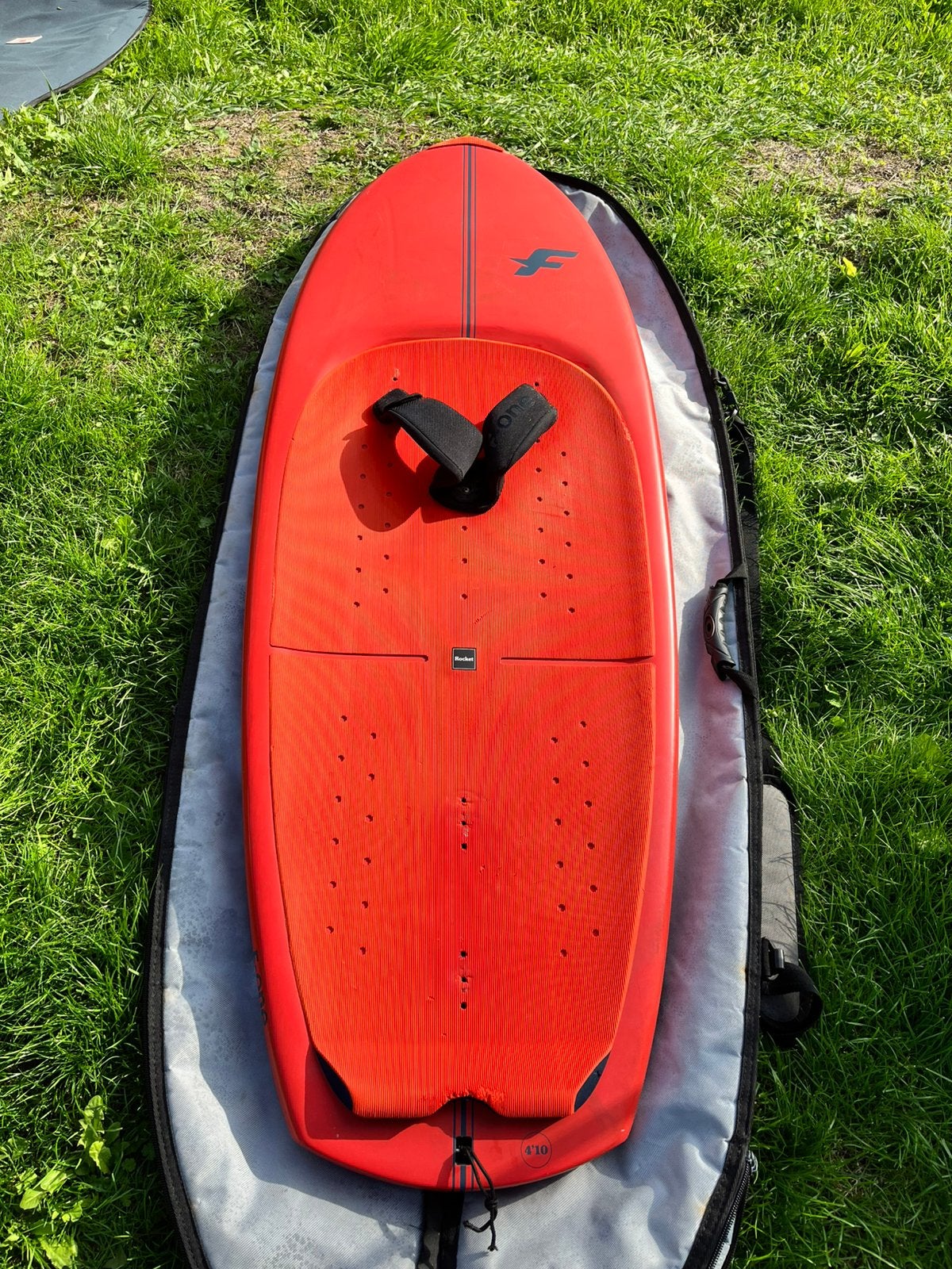 F-One rocket wing s carbon 4’10 48L, Watersport en Boten, Ophalen, Gebruikt, Wingsurf-board