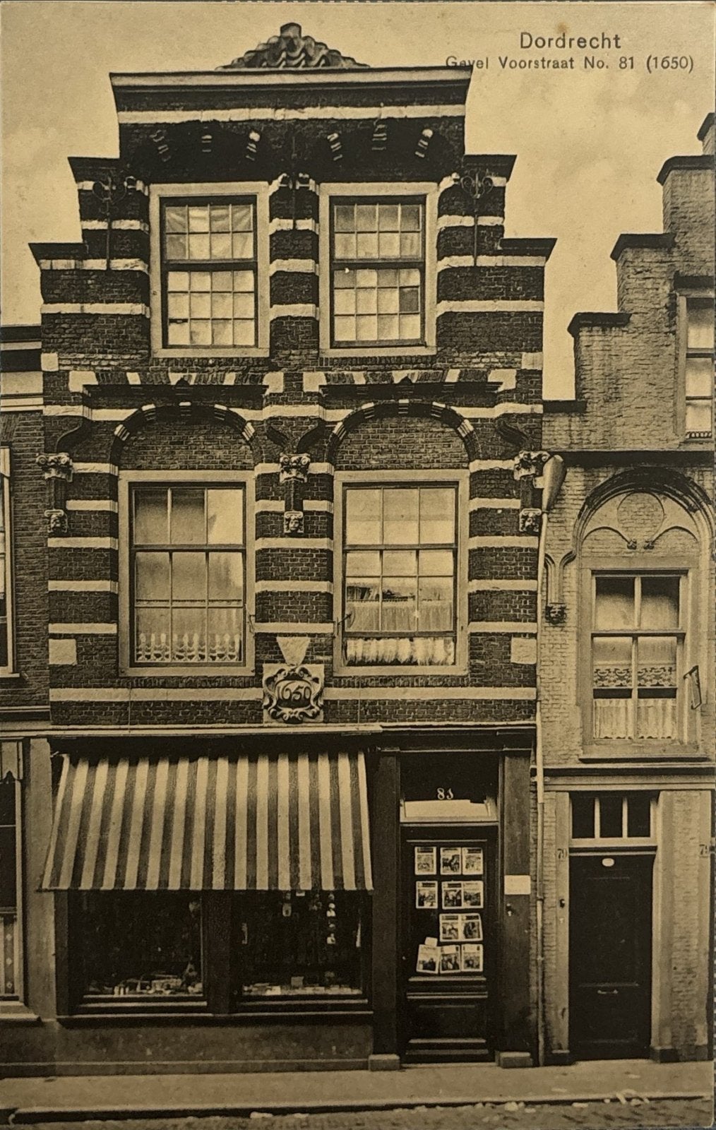 Dordrecht, gevel Voorstraat 81, Ophalen of Verzenden, 1920 tot 1940, Ongelopen, Zuid-Holland