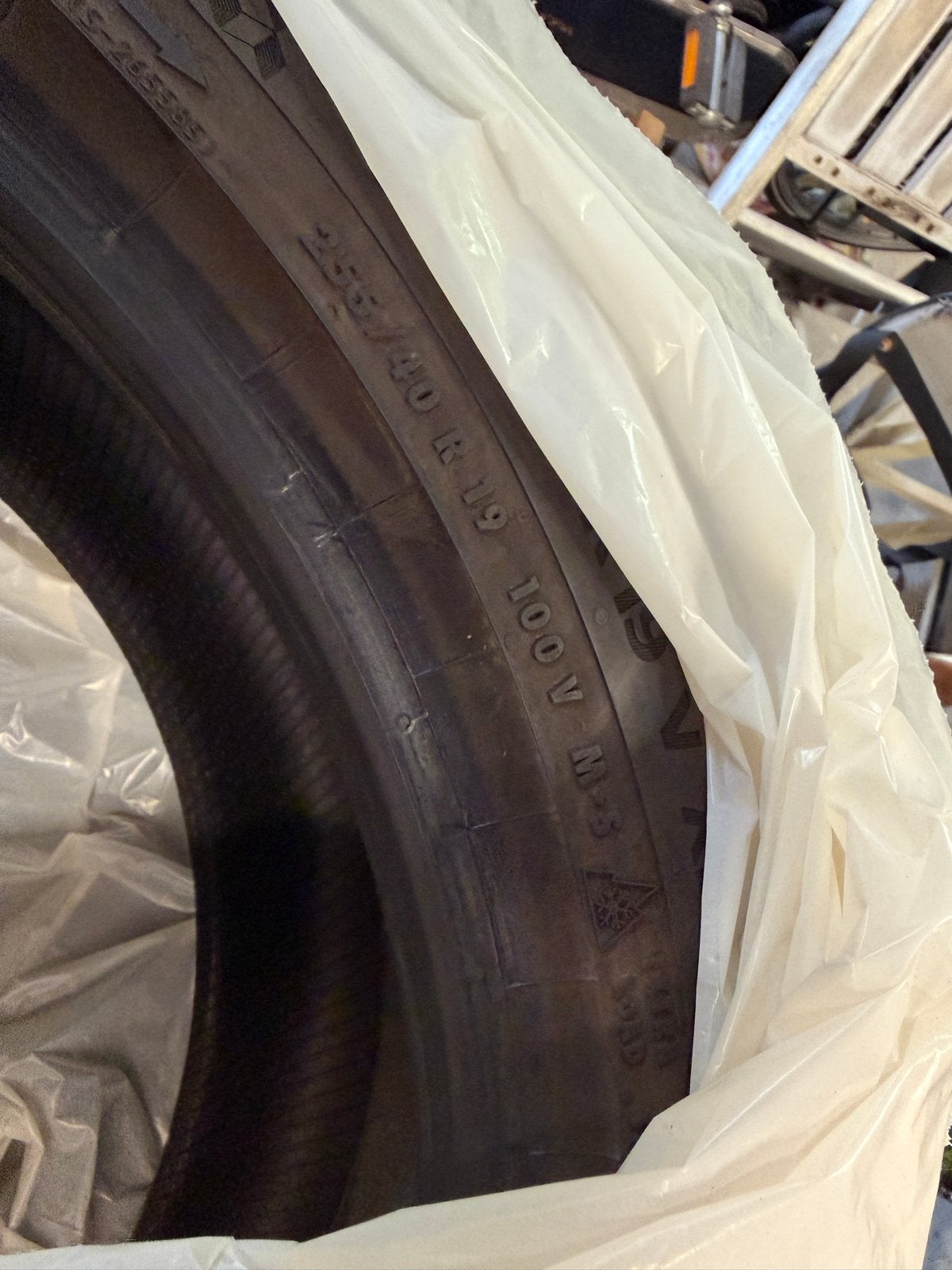 Goodyear WinterContact TS870P 255/40/19 Winterbanden, Auto-onderdelen, Banden en Velgen, Gebruikt, 255 mm, Winterbanden, Band(en)