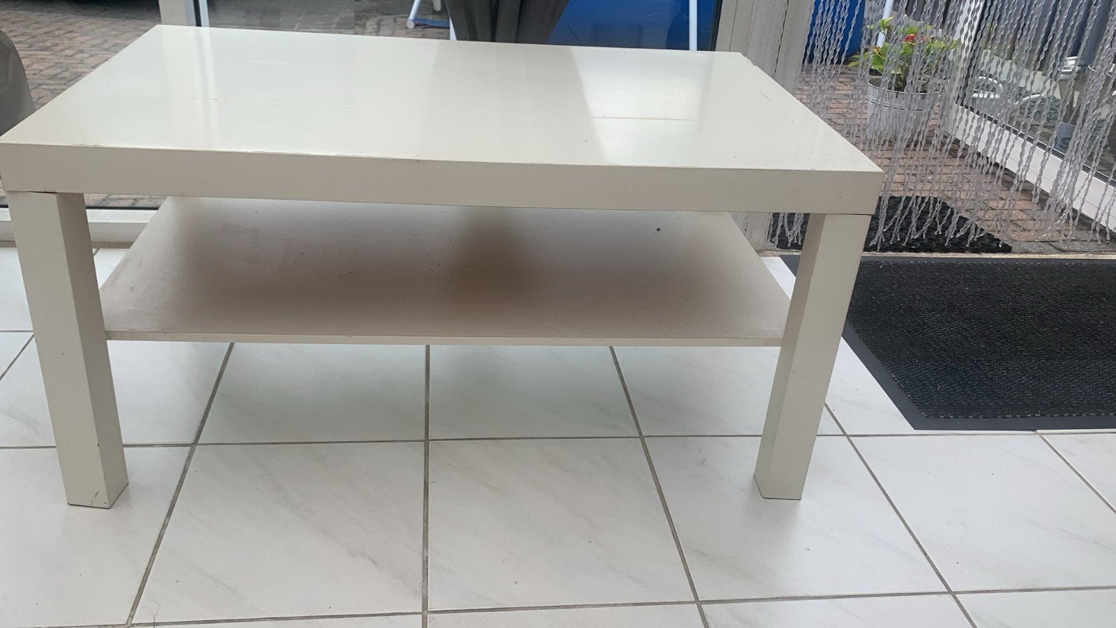 Witte salontafel ikea moet zsm weg, Huis en Inrichting, Tafels | Salontafels, Ophalen, Rechthoekig, 50 tot 100 cm, 50 tot 100 cm