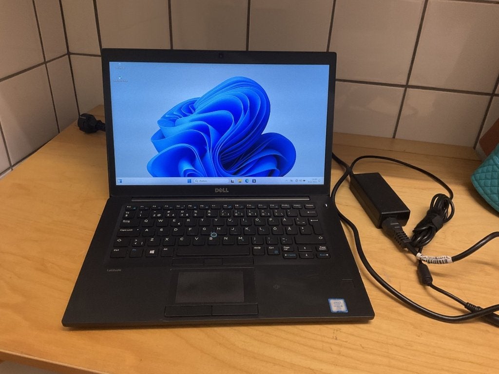 Dell Latitude 7480, Intel Core i5-6300U,Webcam,HDMI, Met videokaart, 2 tot 3 Ghz, Qwerty, Dell Latitude 7480 6e gen.