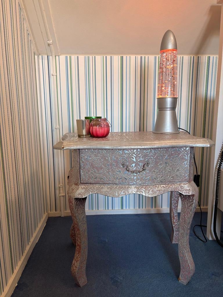 Roze barok tafeltje met la, glitterlamp en kaarsjes, Gebruikt, 50 tot 100 cm, Overige houtsoorten, Ophalen