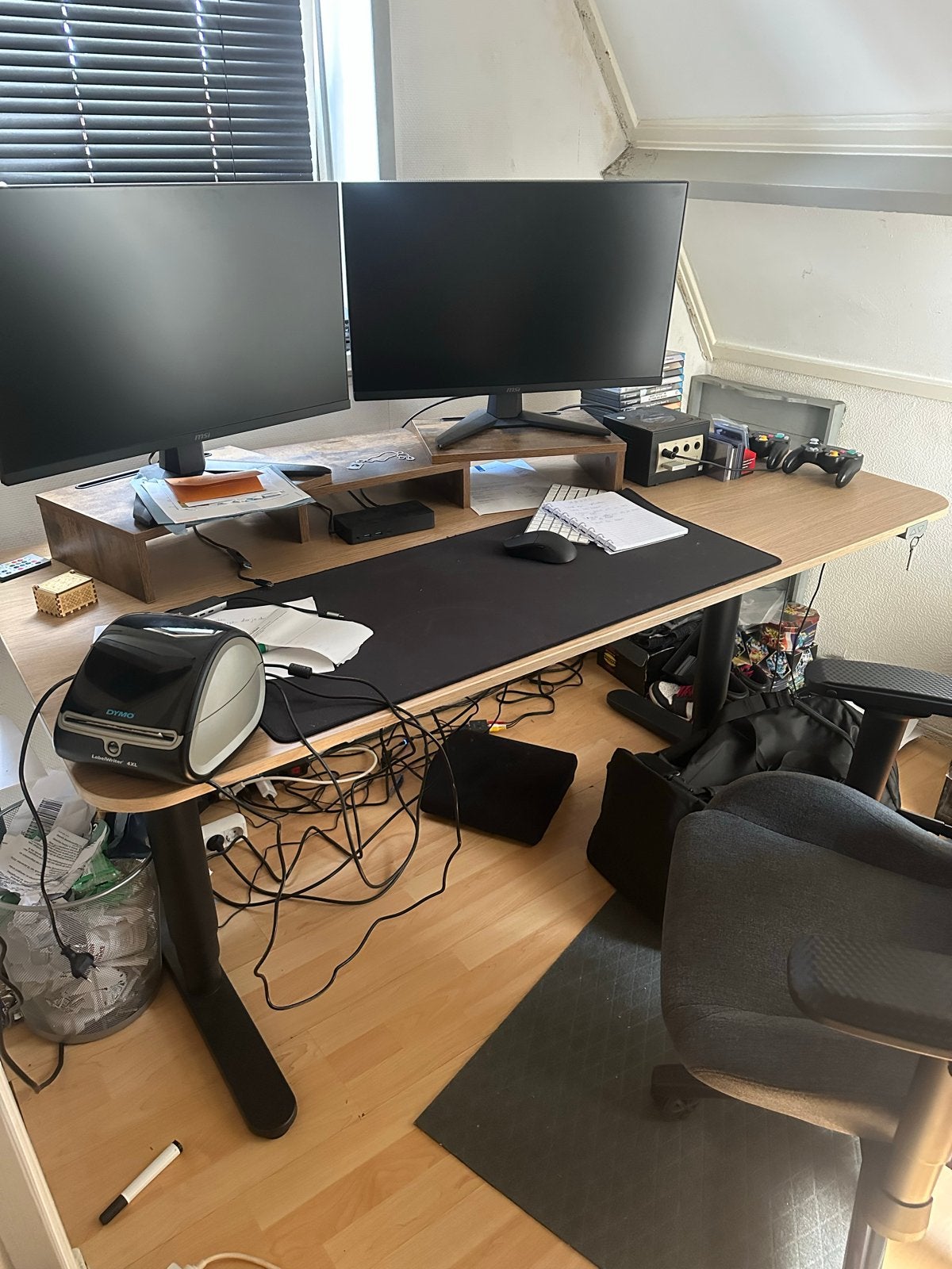 IKEA Bekant Zit-sta Bureau - Elektrisch Verstelbaar, Huis en Inrichting, Bureaus, Ophalen, Zit-sta bureau, Elektrisch, Spaanplaat of MDF