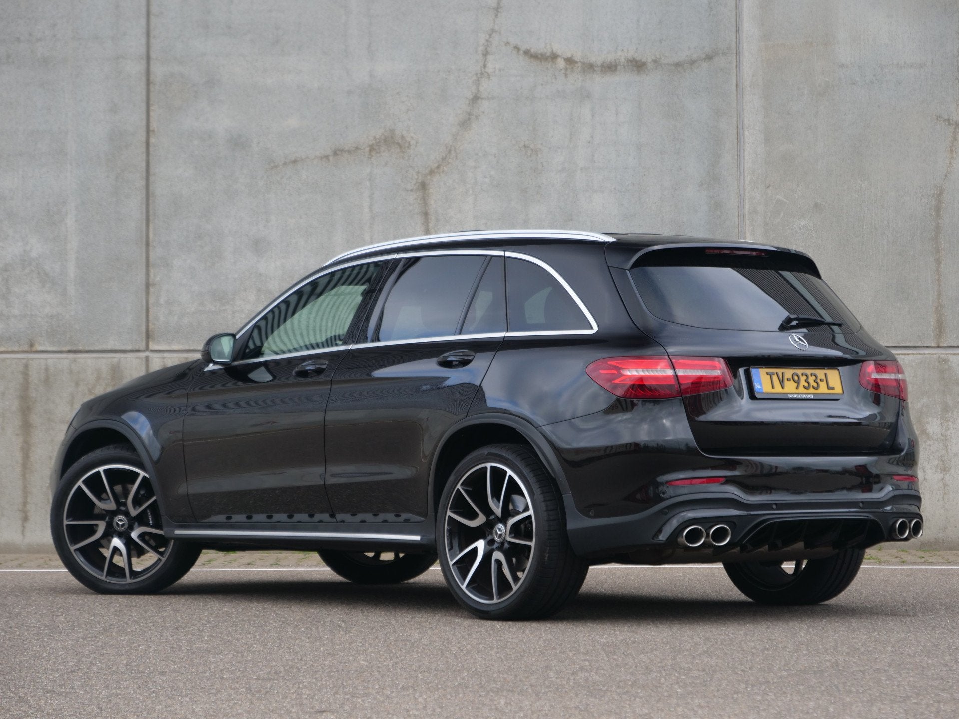 Mercedes-Benz GLC GLC 250 4MATIC | AMG | NL auto | Panorama, Gebruikt, 4 cilinders, Zwart, Origineel Nederlands