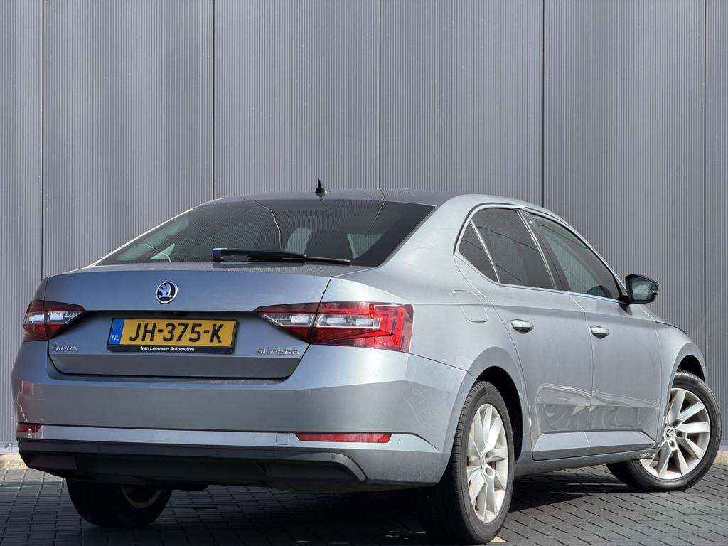 Skoda Superb 1.6 TDI Style Business | DSG | Canton | Navi |, Gebruikt, 4 cilinders, Bi-Xenon koplampen, Origineel Nederlands