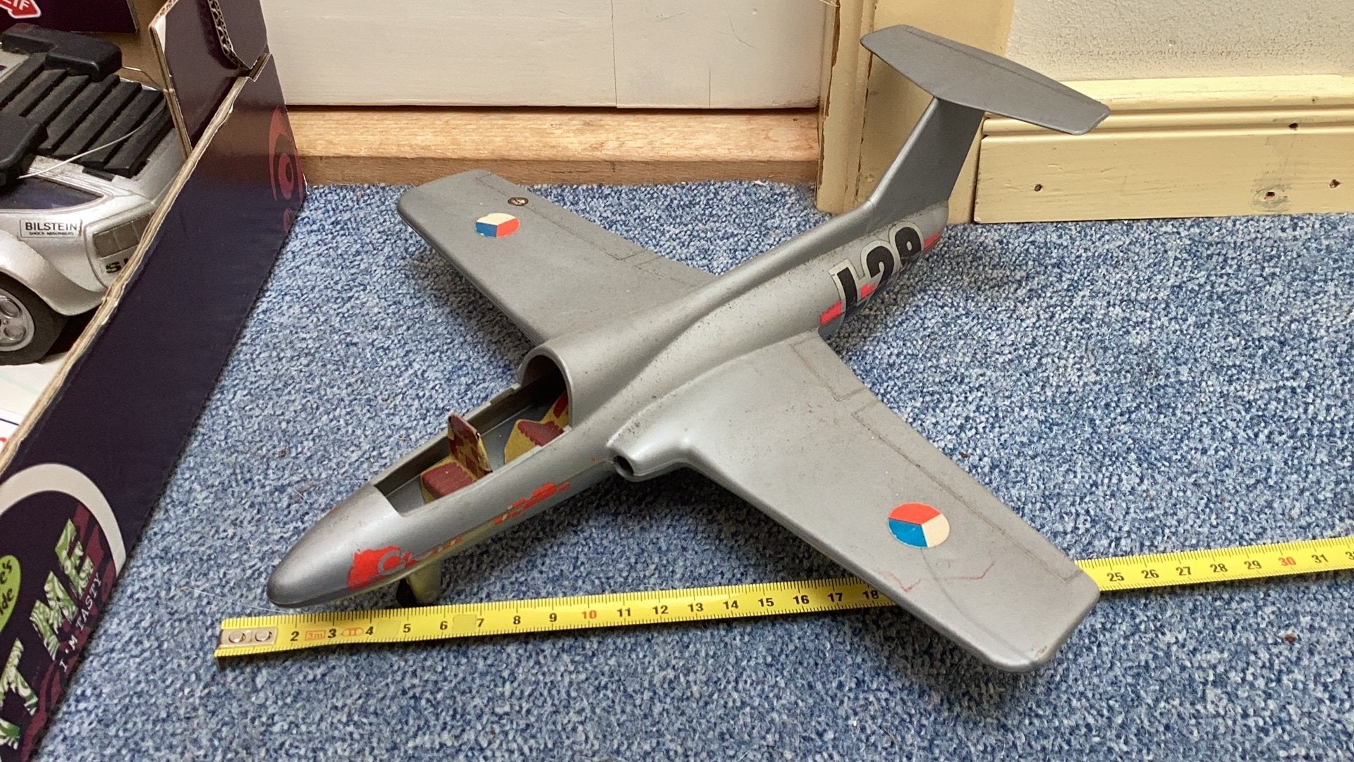 Delphin L29, Ophalen of Verzenden, Zo goed als nieuw, 1:72 tot 1:144, Overige merken