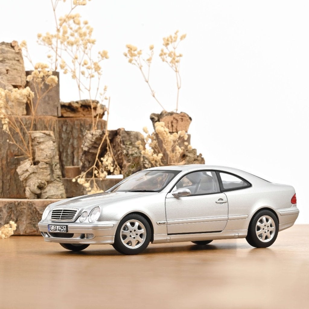 Norev 1:18 Mercedes Benz CLK Class 2000 Brillant Silver, Hobby en Vrije tijd, -, Nieuw, Norev, Ophalen of Verzenden