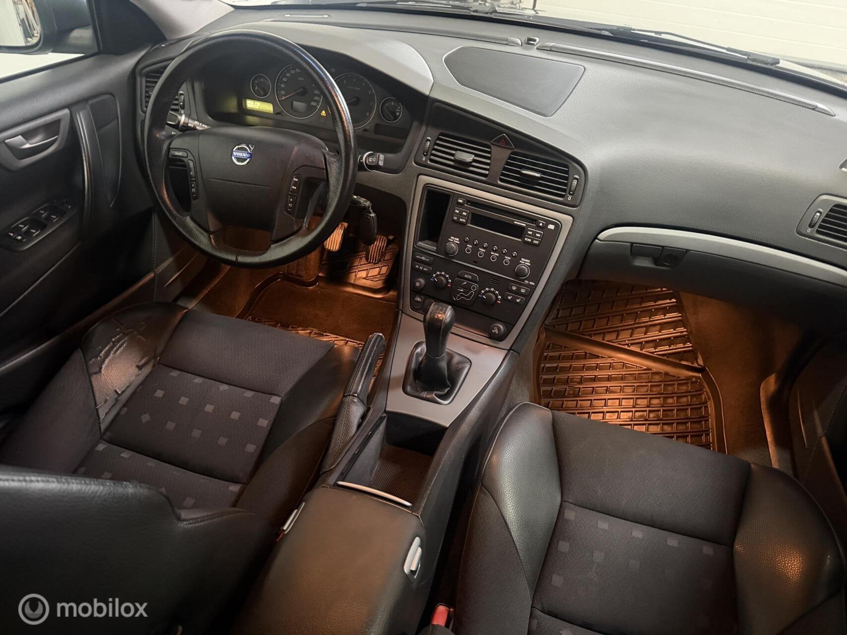 Volvo V70 2.4 Kinetic 170PK / YOUNGTIMER, Auto's, Voorwielaandrijving, Gebruikt, 1470 kg, 170 pk
