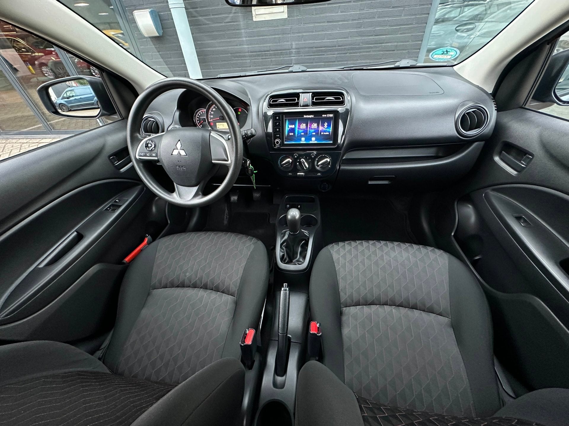 Mitsubishi Space Star 1.2 Cool+/1STE EIG/NAVI/AIRCO/NL-AUTO, Voorwielaandrijving, Stof, Gebruikt, 850 kg