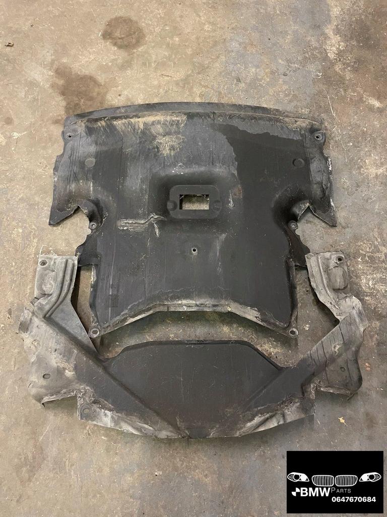 Bodemplaat Mercedes CLK W209 CLK320CDI, Gebruikt, -, Voor, Ophalen of Verzenden