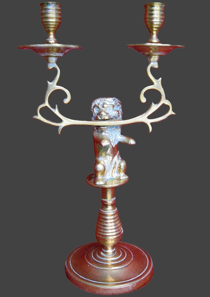 Vintage zware koperen kandelaar leeuw, Antiek en Kunst, Antiek | Kandelaars, Ophalen, Koper of Brons