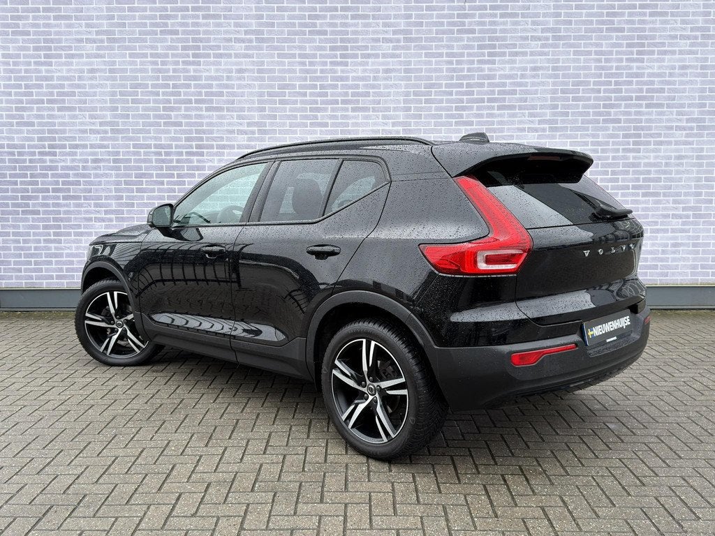 Volvo XC40 1.5 T3 R-Design | Trekhaak | Stoel- en Stuurverwa, Auto's, Volvo, 12 maanden, 1525 kg, Gebruikt, Euro 6