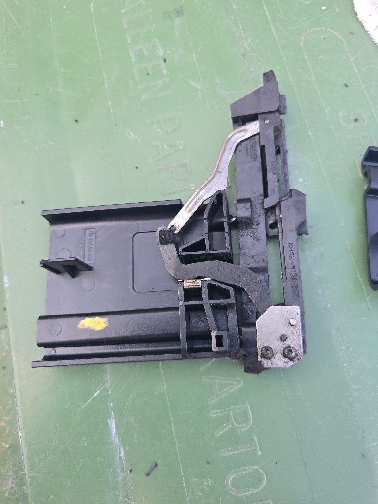 2 voorste dakscharnieren Citroen c3 pluriel, Ophalen of Verzenden, Gebruikt, Citroën