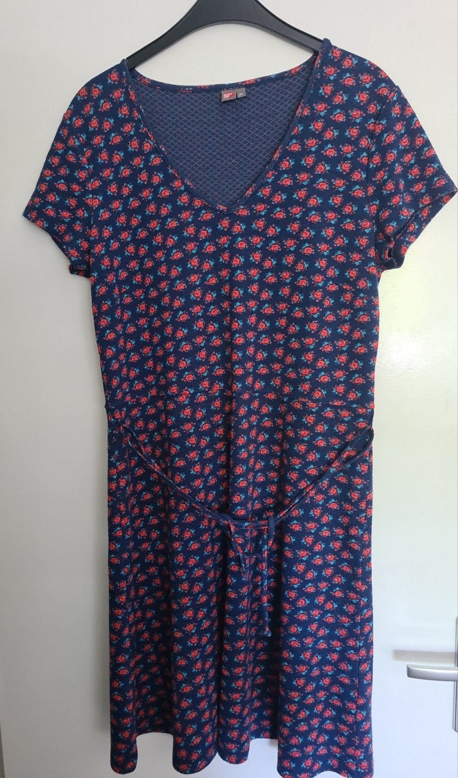 WHO'S THAT GIRL XL MAAT 42, Kleding | Dames, Jurken, Ophalen of Verzenden, Gedragen, Maat 42/44 (L), Boven de knie