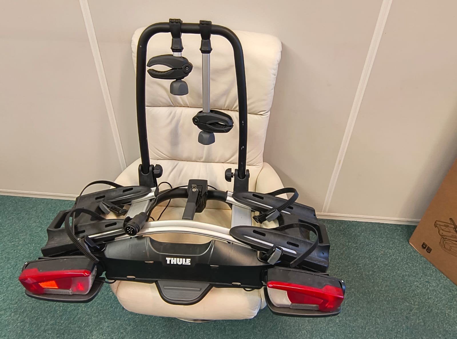 THULE 924 Fietsendrager - Kantelbaar en Uitschuifbaar, Gebruikt, Ophalen of Verzenden, 2 fietsen, Trekhaakdrager