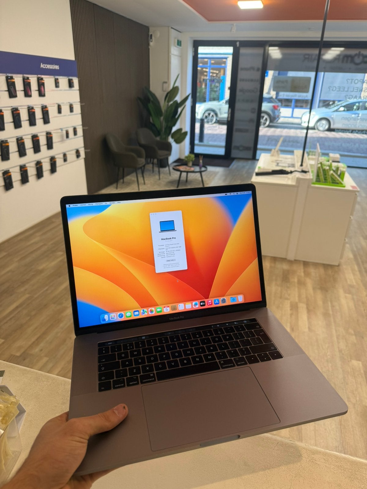 Apple MacBook Pro 15-inch 2017 – Core i7 – 16GB RAM – 1TB, Ophalen of Verzenden