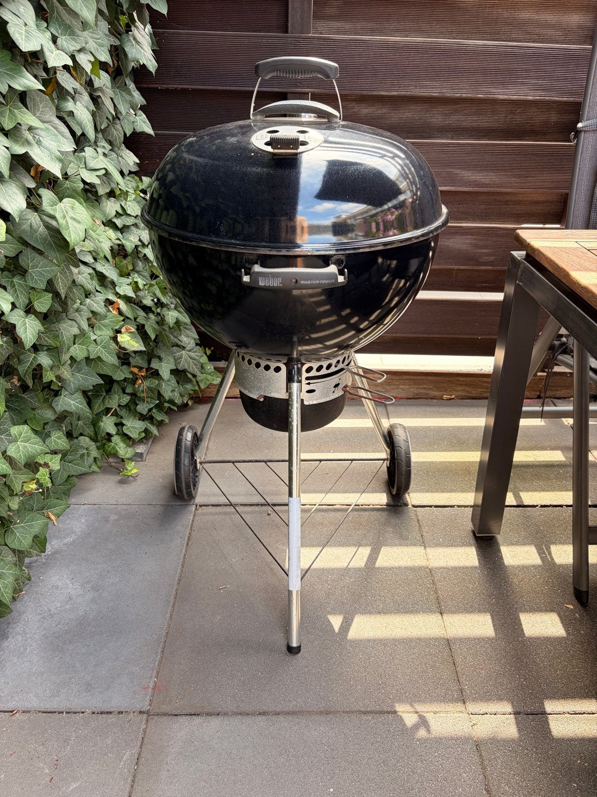 Weber Master-Touch GBS Houtskoolbarbecue 57cm, Ophalen, Gebruikt