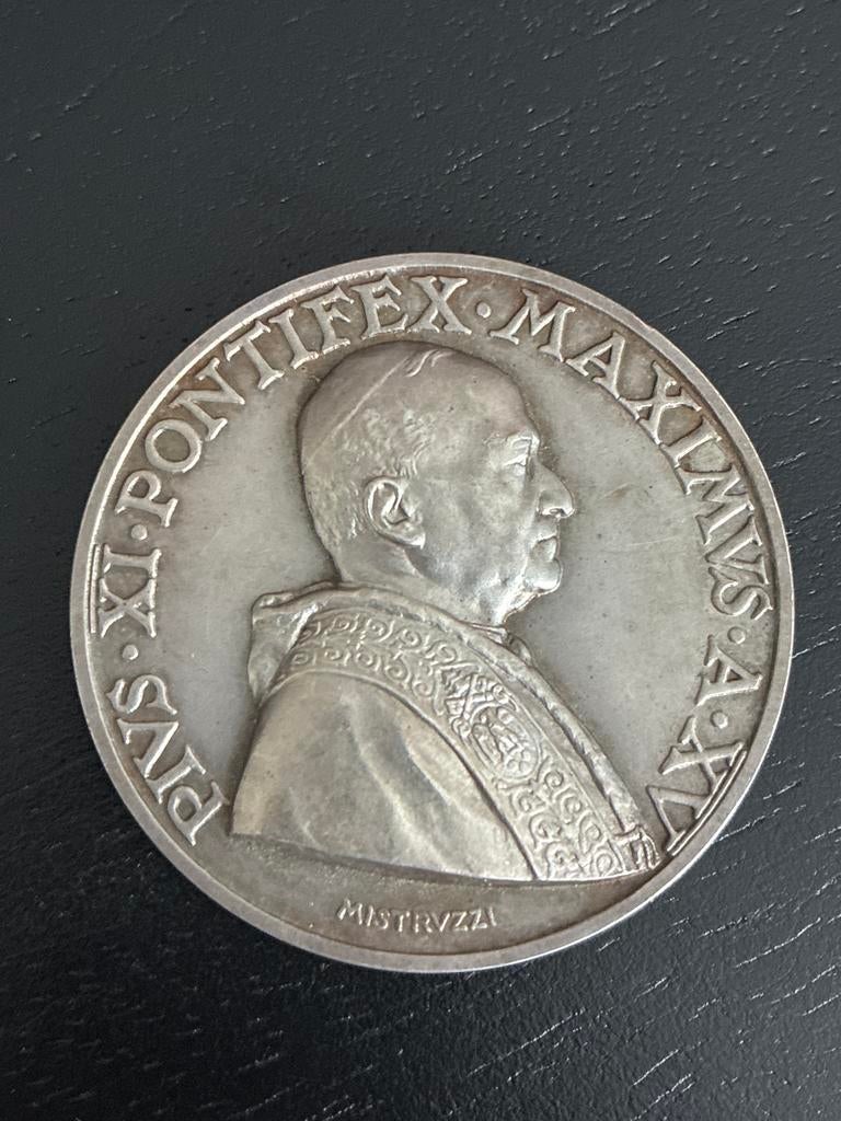 Zilveren Medaille Paus Pius XI - 36 gram zilver high  relief, Postzegels en Munten, Penningen en Medailles, Ophalen of Verzenden