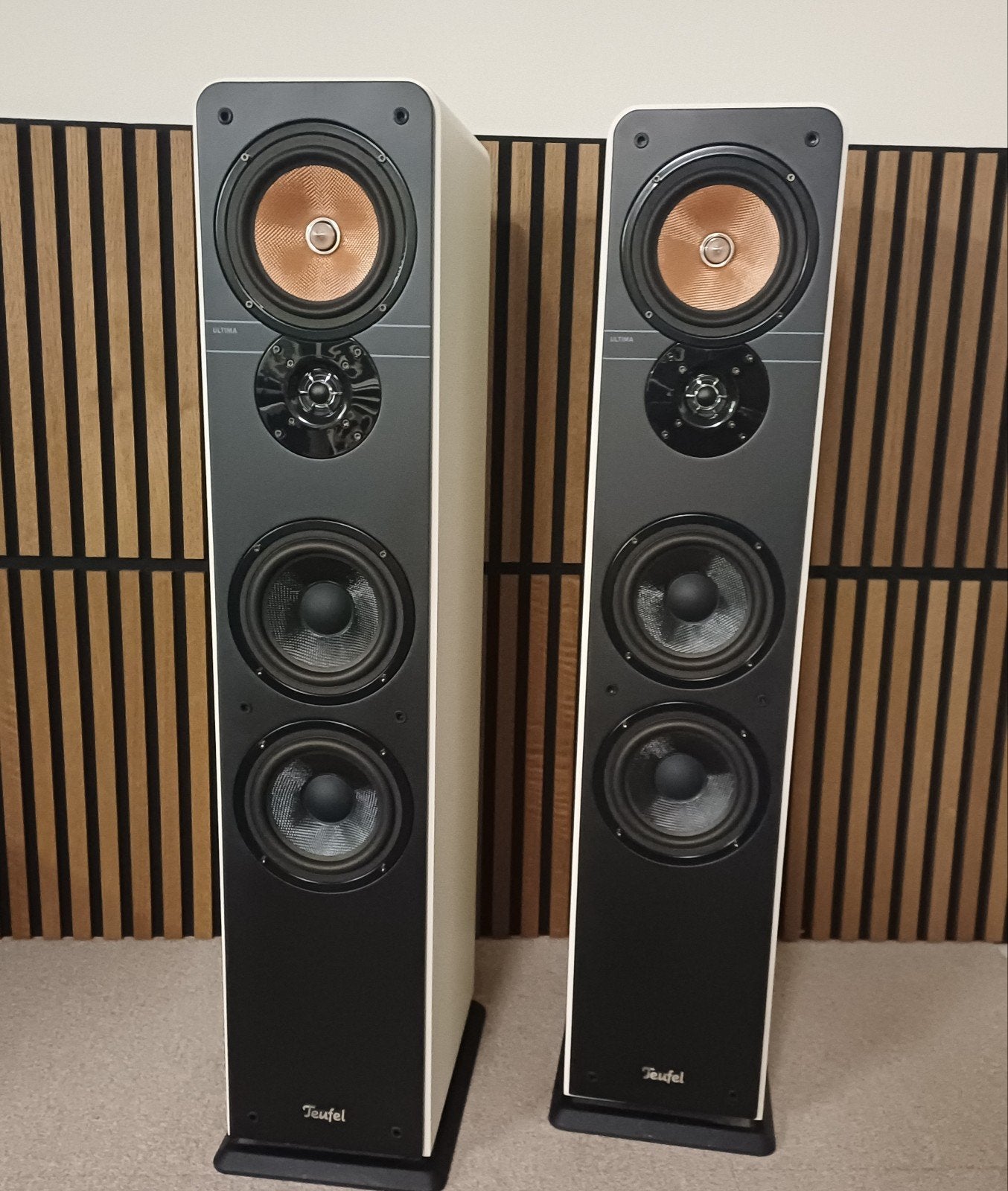 Teufel Ultima 40 Mk3 18 Vloerstaande Luidsprekers - Wit, Audio, Tv en Foto, Vloerstaande luidspreker, Basreflex, Ophalen of Verzenden