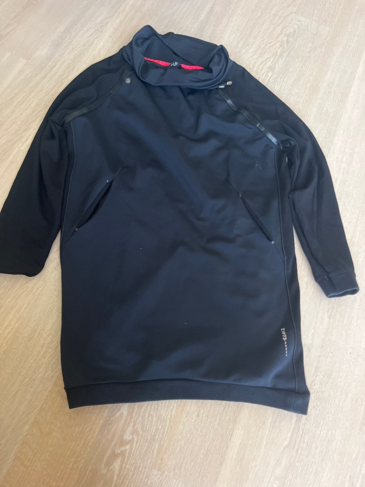 ZIP73 Traveljurk Zwart - Comfortabel en Stijlvol, Maat 38/40 (M), Zwart, Ophalen of Verzenden, Knielengte