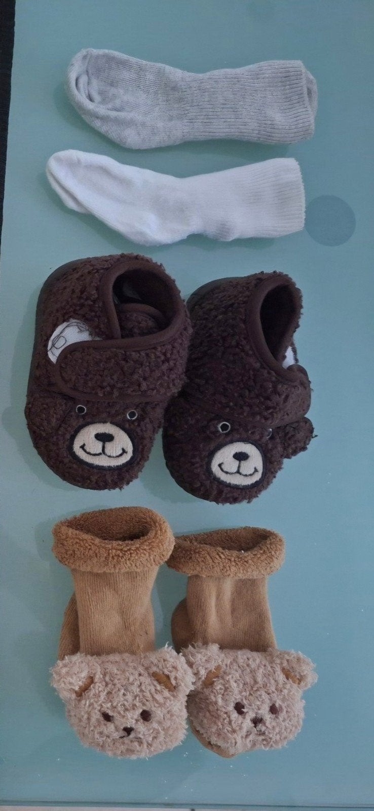 beren babyslofjes, beren pantoffels mt 20 en 2 sokjes, Slofjes, Gebruikt, Jongetje of Meisje, Ophalen of Verzenden