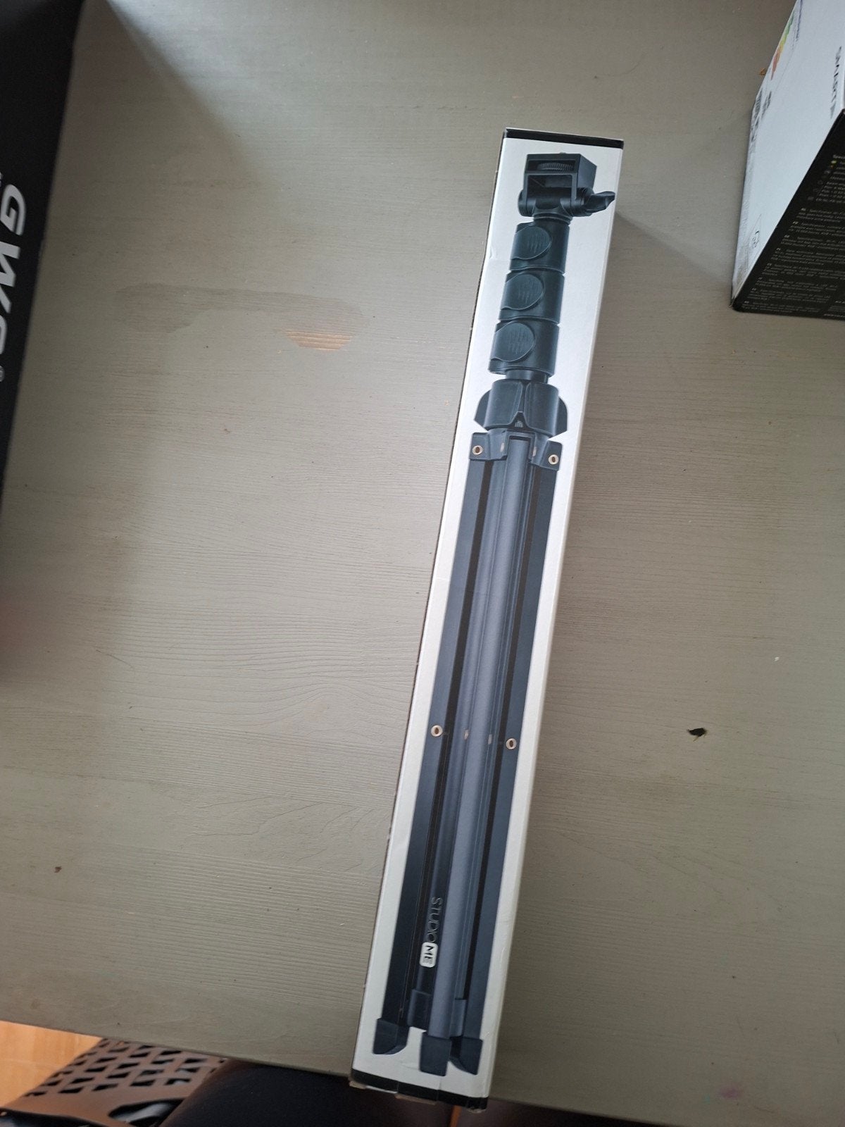 Statief / Selfiestick met Bluetooth afstandsbediening, Ophalen of Verzenden