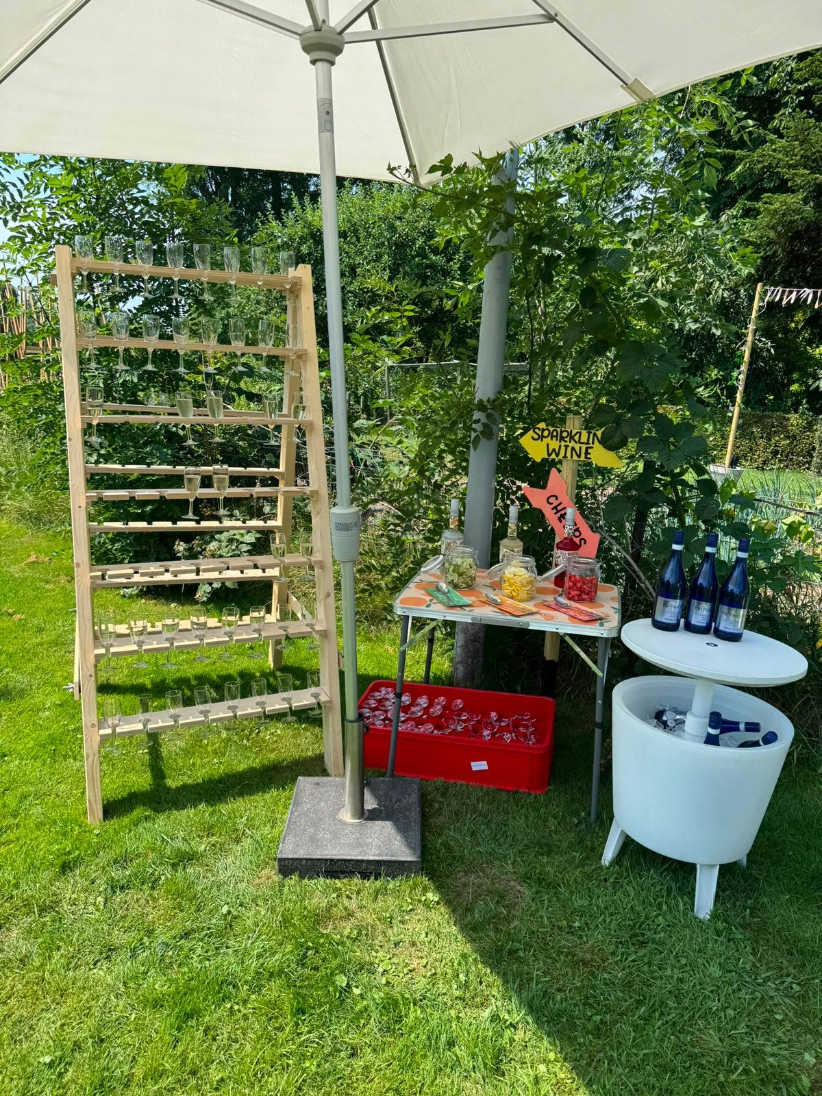 Te huur champagne trap/ ladder, Ophalen, Zo goed als nieuw, Geboorte of Huwelijk