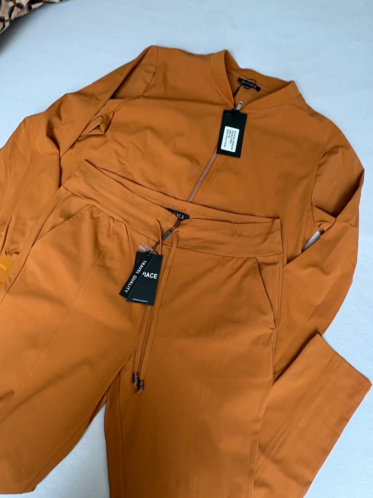 Nieuw ! Mi piace travelstofset jackje en broek maat xxl, Ophalen, Nieuw, Maat 46/48 (XL) of groter