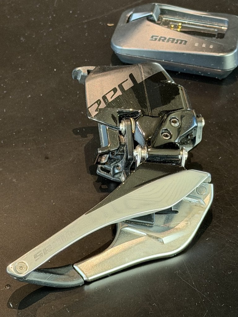 Voorderailleur en acculader SRAM RED D1, Sram Red, Ophalen of Verzenden, Zo goed als nieuw, Derailleur of Ketting