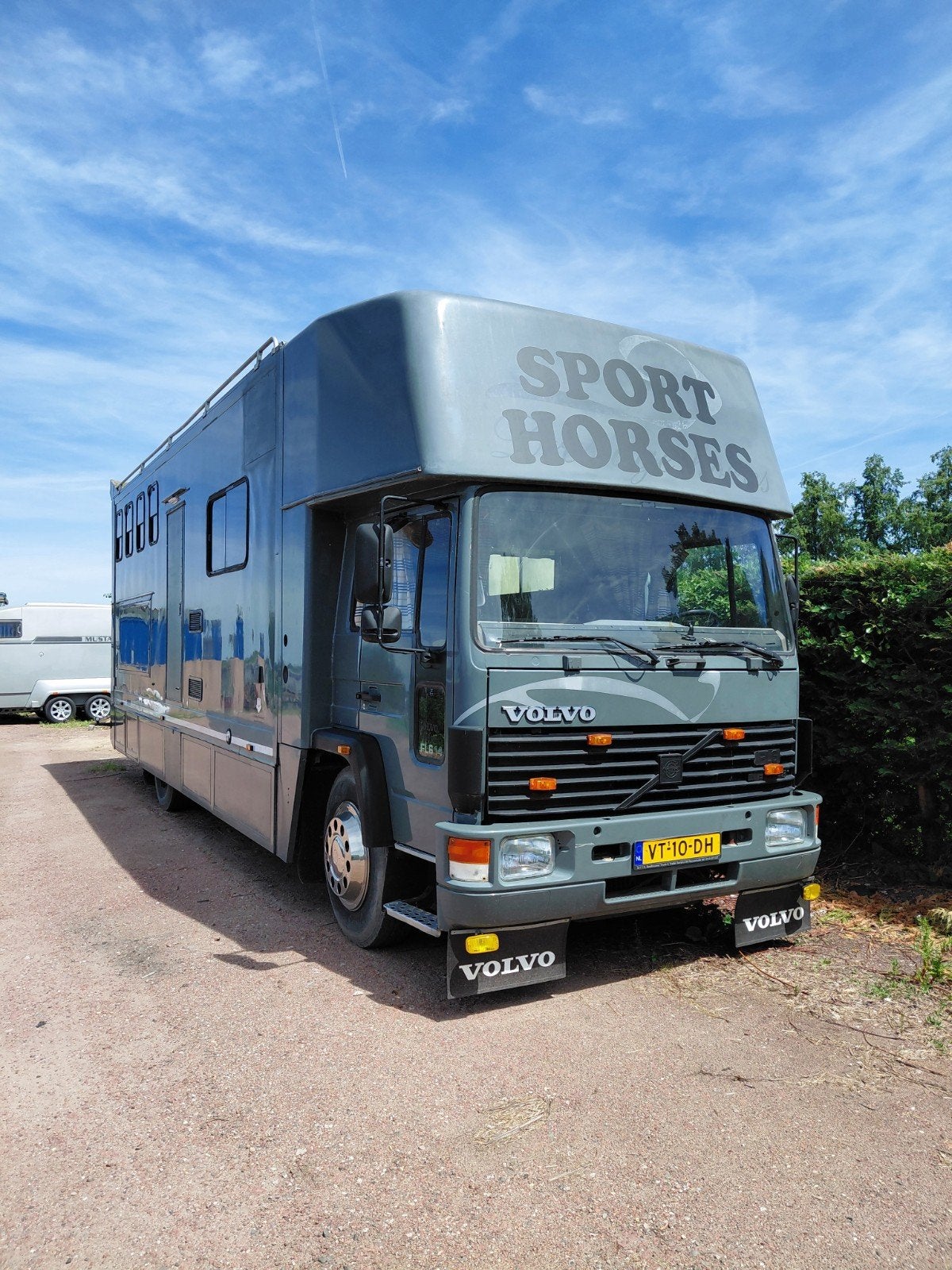 4 paards vrachtwagen met living. Volvo FL6-14 1992, Ophalen, Gebruikt, Overige materialen, Overige typen
