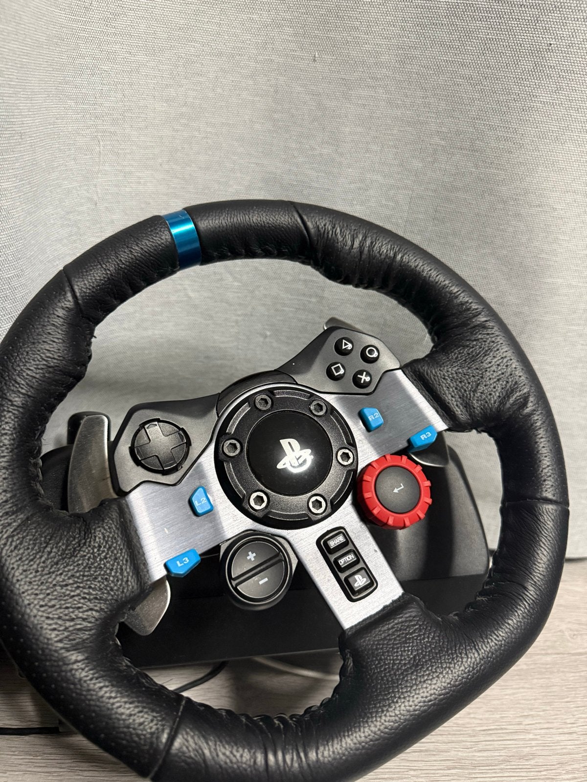 Logitech G29 Driving Force Racestuur met Pedalen, Ophalen, Racestuur, Gebruikt, Force feedback