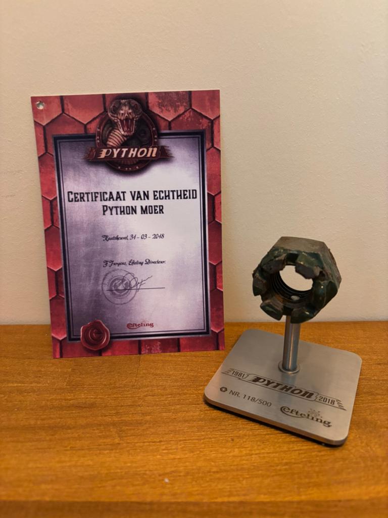 Efteling Python moer limited edition 118/500 met certificaat, Verzamelen, Efteling, Ophalen of Verzenden, Zo goed als nieuw, Overige typen