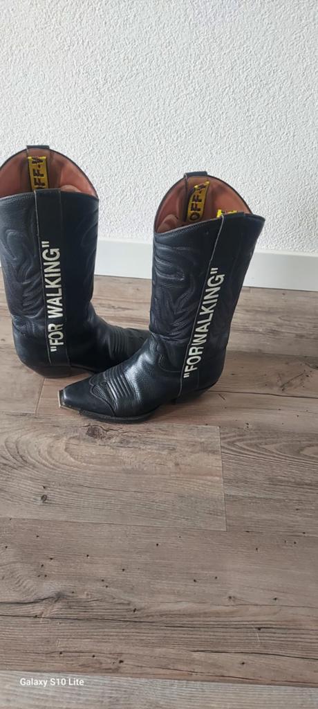 Off white laarzen 39, Kleding | Dames, Schoenen, Ophalen of Verzenden, Wit