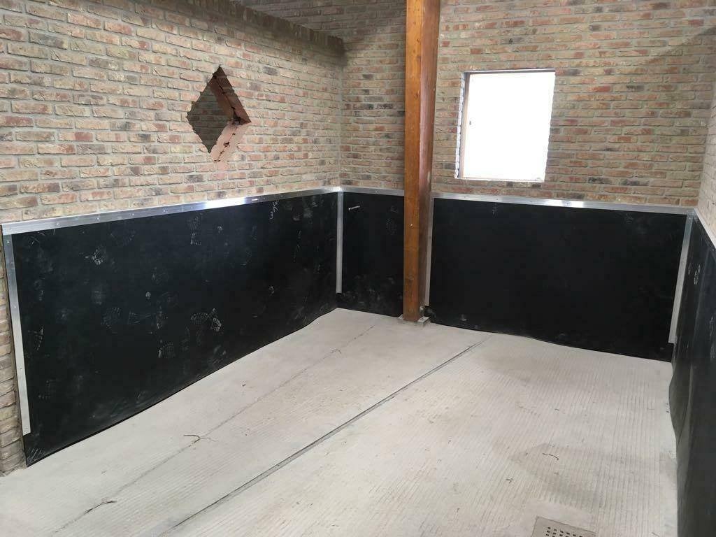 stalrubber stalwand rubberwand paardenstal paardenbox rubber, Dieren en Toebehoren, Stalling