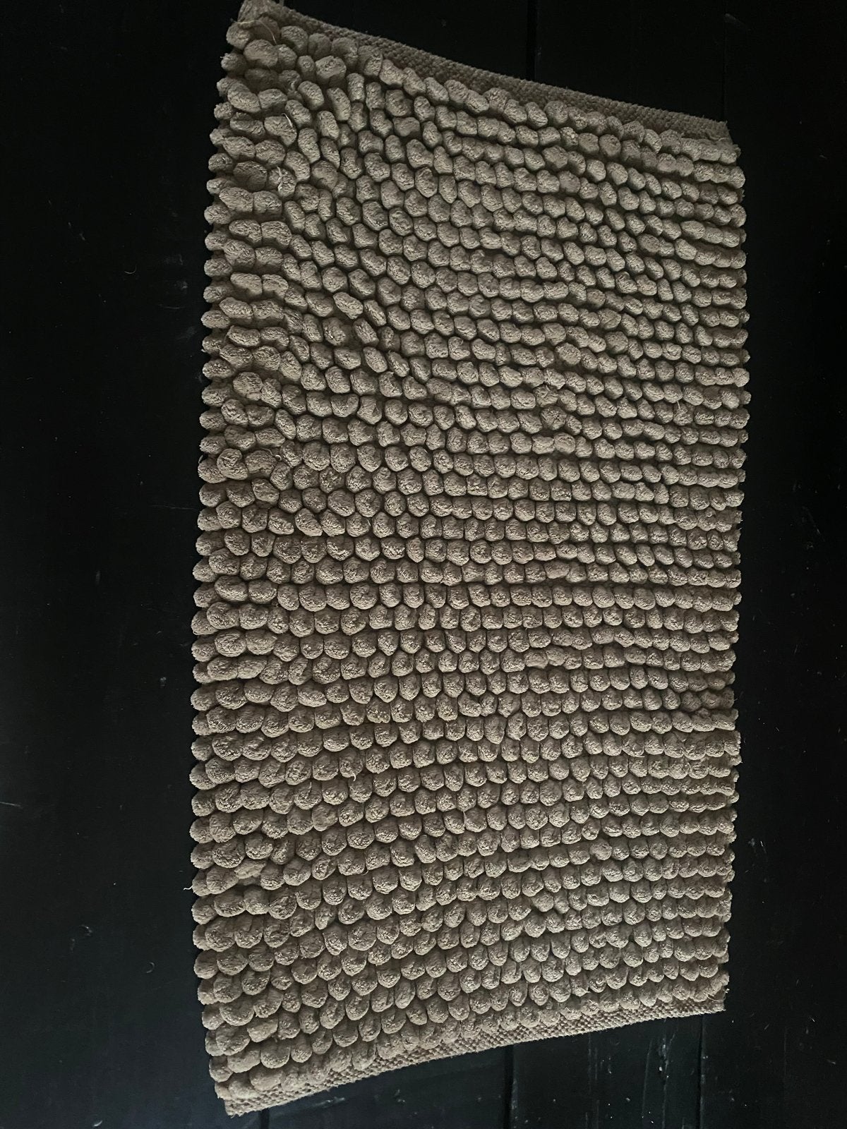 Beige badmat klein- Zacht en absorberend, Ophalen of Verzenden, Gebruikt, Beige, Badmat