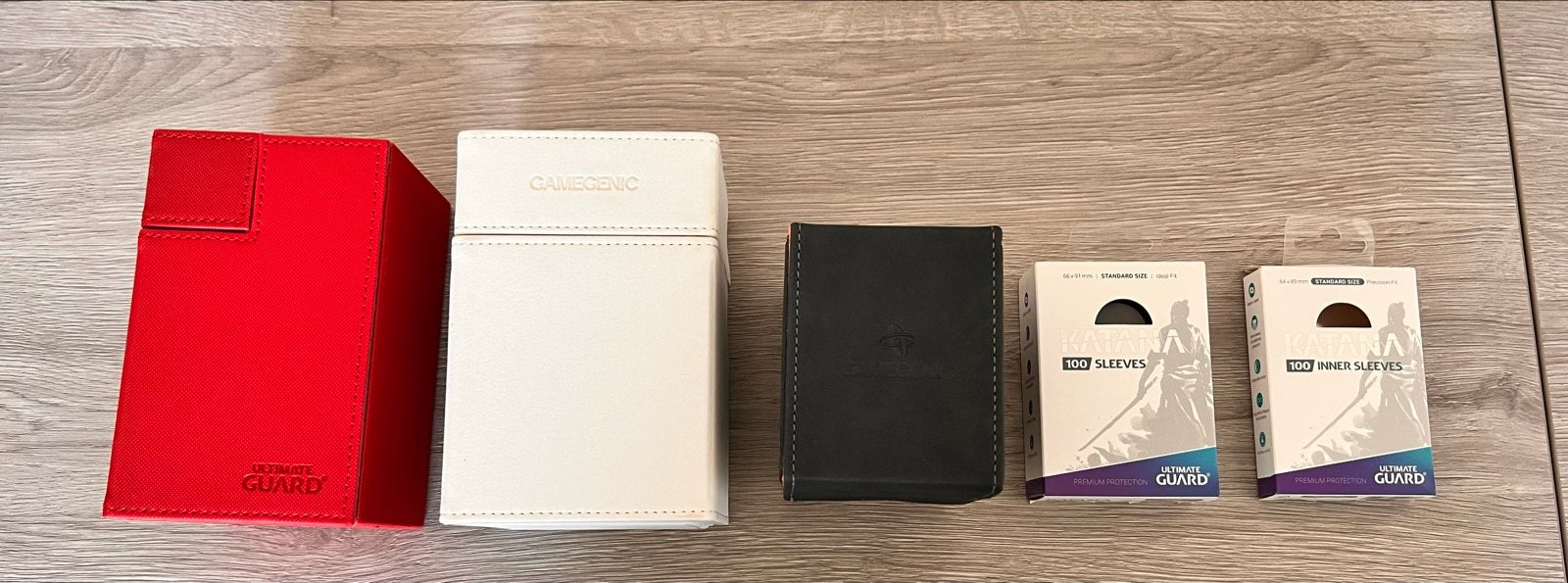 Deckboxen en sleeves voor Magic: The Gathering, Verzenden, Zo goed als nieuw