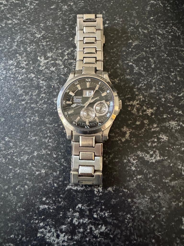 Seiko Premier kinetec Polshorloge metaal en lederen bandje, Staal, Polshorloge, Ophalen of Verzenden, Zo goed als nieuw