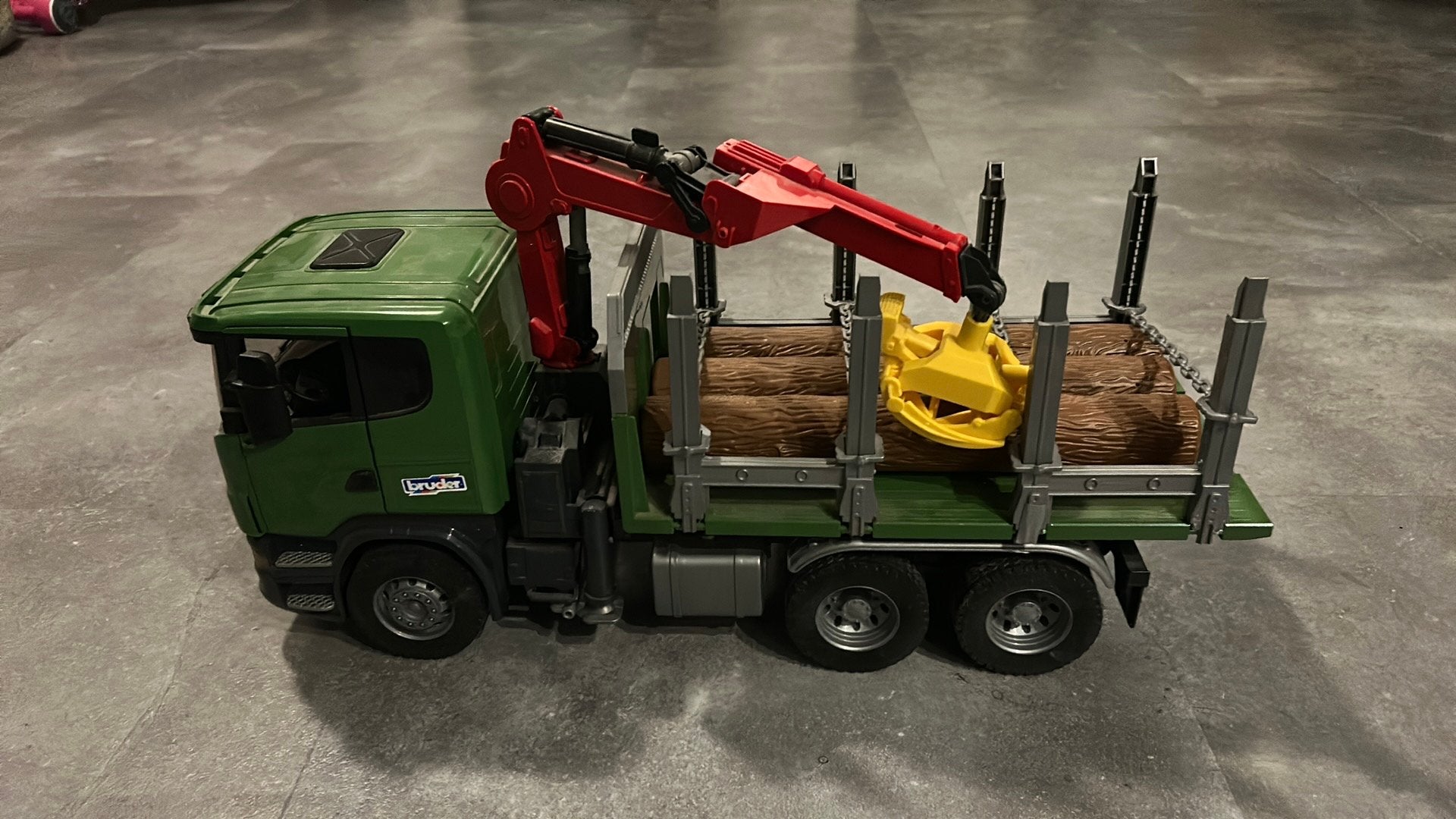 Bruder Scania R houttransport vrachtwagen met kraan compleet, Kinderen en Baby's, Ophalen, Zo goed als nieuw