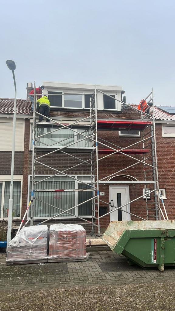 Steiger + Aanhanger + pannen lift Te Huur!, Doe-het-zelf en Verbouw, Steigers, Ophalen of Verzenden, Rolsteiger of Kamersteiger