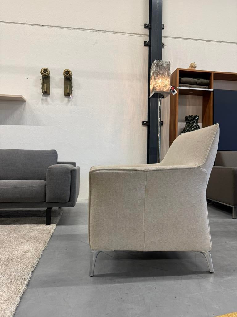Leolux Mayuro Fauteuil Prairie stof Design stoel, Huis en Inrichting, Fauteuils, Leolux, 75 tot 100 cm, Ophalen of Verzenden, Zo goed als nieuw