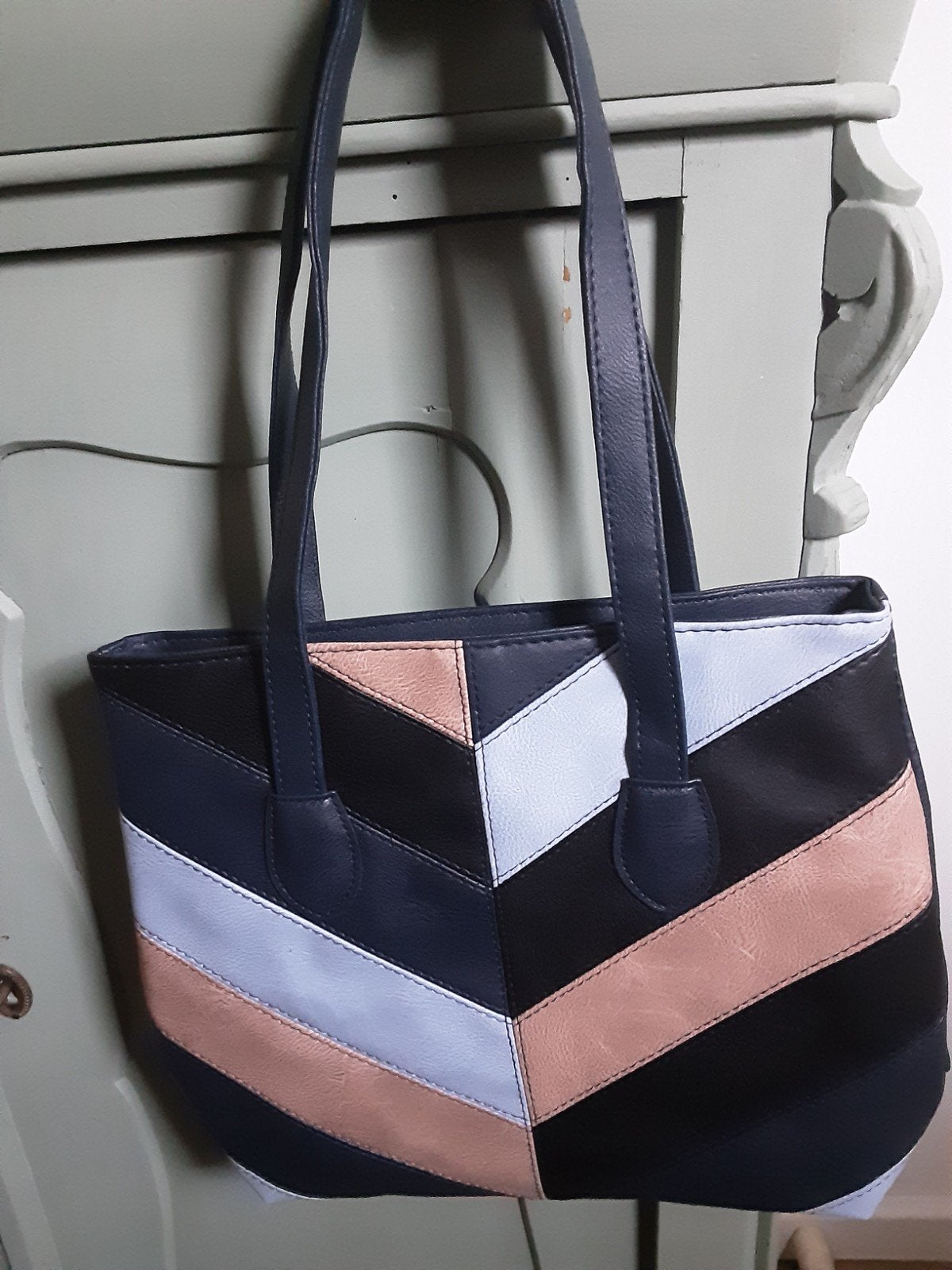NIEUW! Prachtige schoudertas met groot vak en klein ritsvak., Ophalen of Verzenden, Nieuw, Blauw