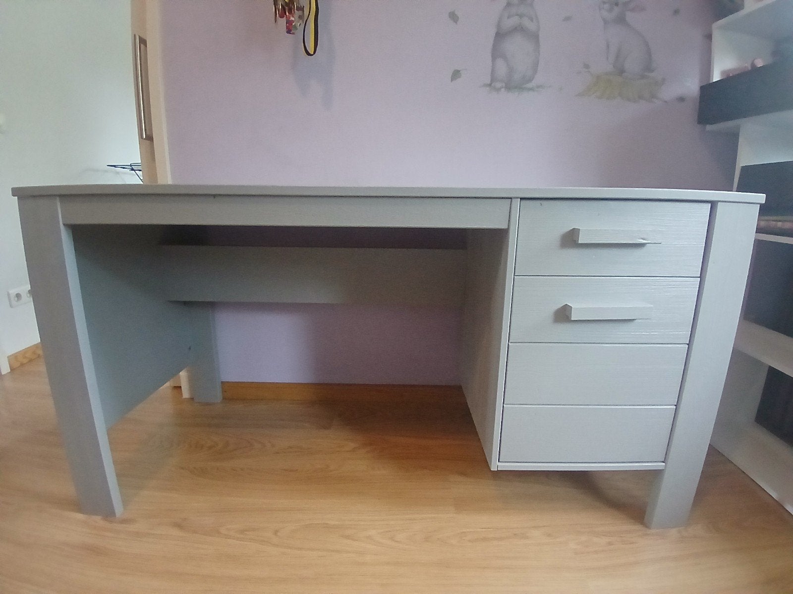 Bureau WOOOD Dennis betongrijs 74x141x59 cm, Ophalen, Gebruikt