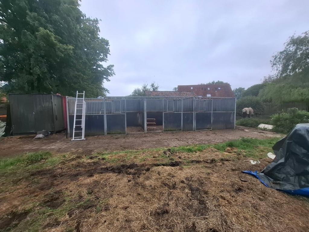3 complete stallen kunstof, Dieren en Toebehoren, Stalling en Weidegang